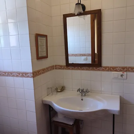 El Sester Bed & Breakfast 3*