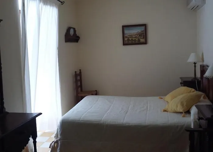 El Sester Bed & Breakfast 3*